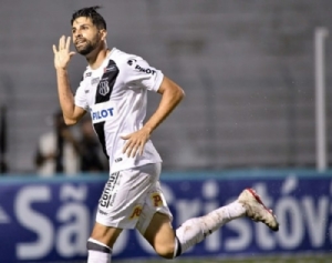 Gerson Magrão em ação pela Ponte